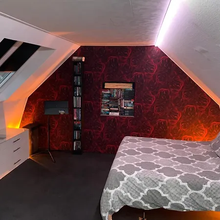 Huize Hertog Met Whirlpool 4* Apeldoorn