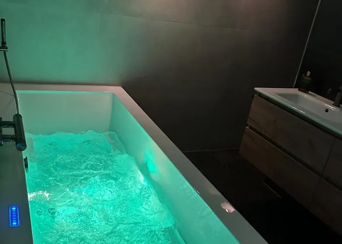 Bed & Breakfast Huize Hertog Met Whirlpool 3*