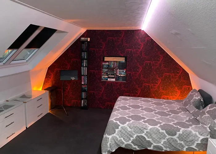 Huize Hertog Met Whirlpool 4* אפלדורן