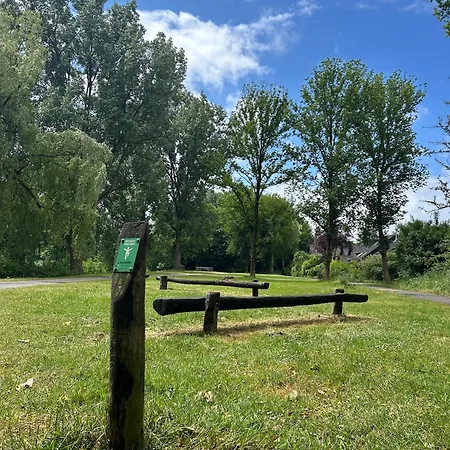 Huize Hertog Met Whirlpool אפלדורן