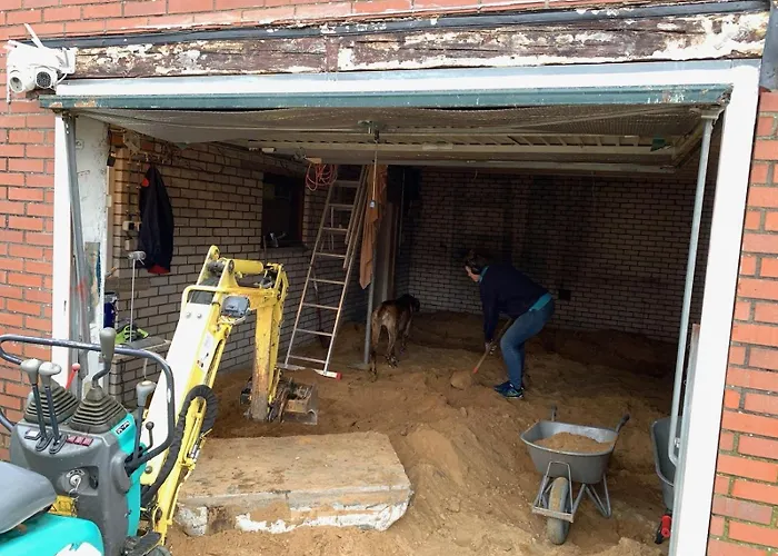 Huize Hertog Met Whirlpool 4* アーペルドールン